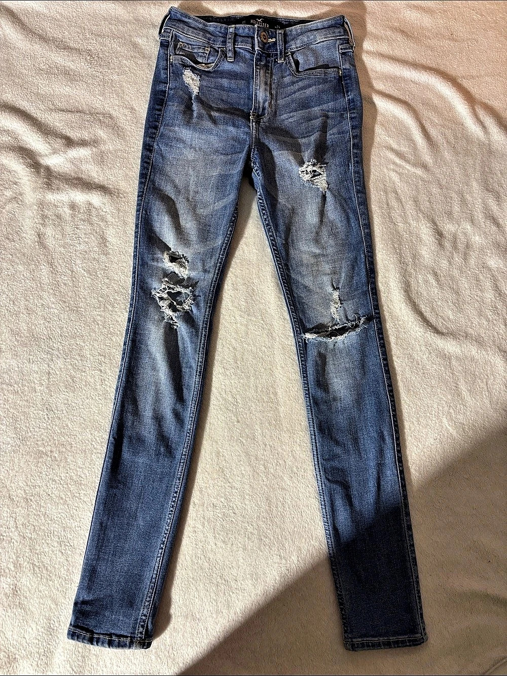 Hollister High-Rise Super Skinny Distressed Skinny Jeans in Blue Waist 24